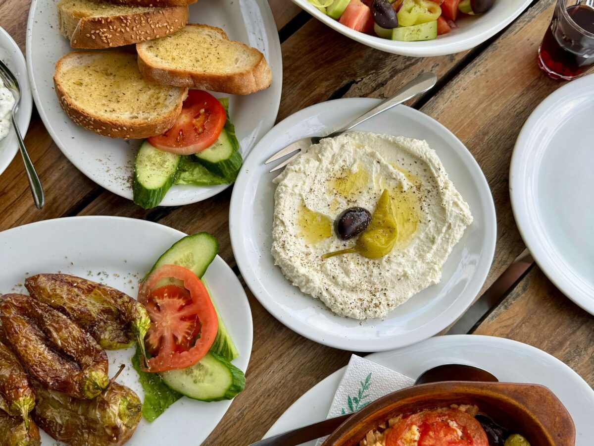 Featured image for blog post titled "6 Must-see Greek Restaurants Detroit, USA"