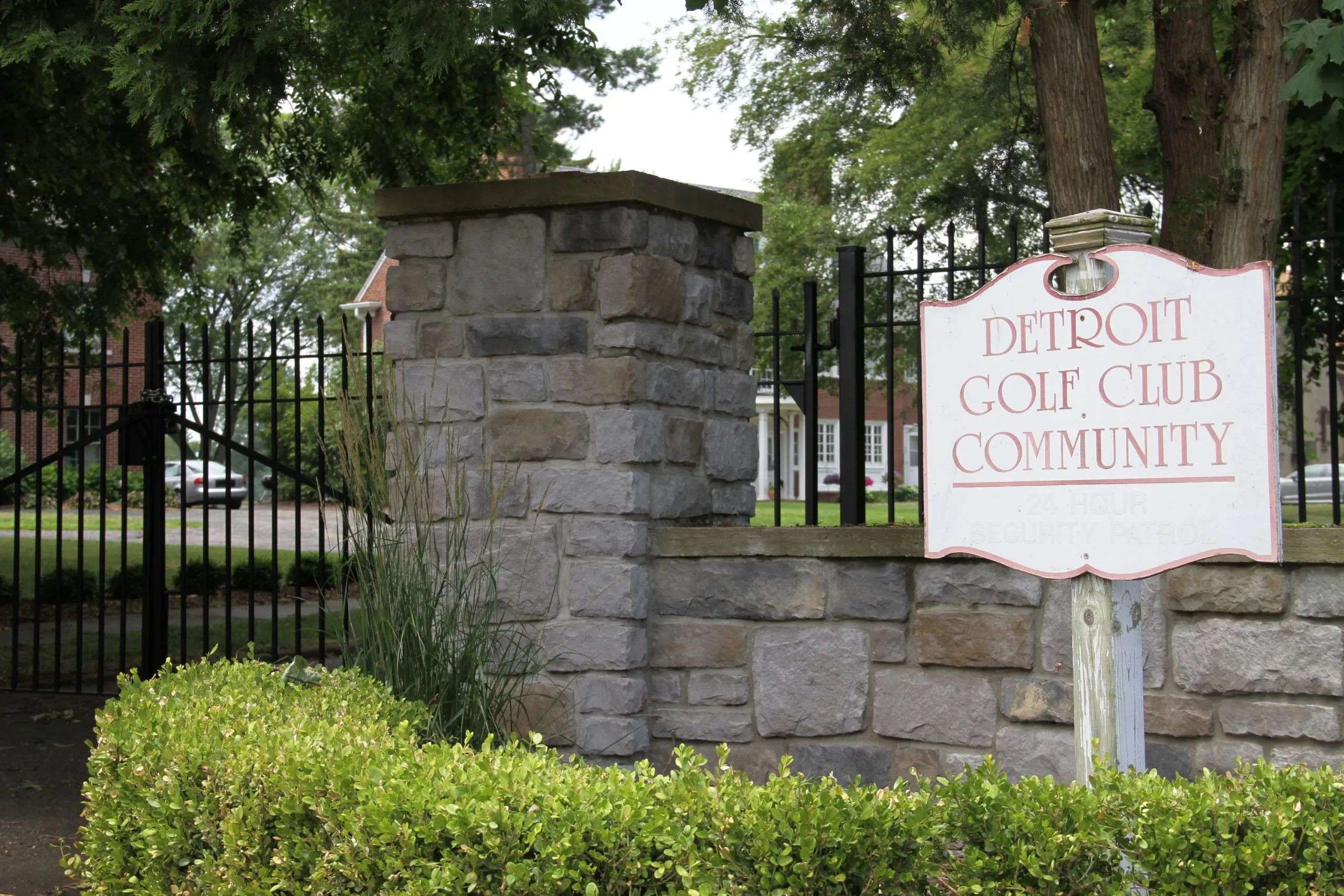 Detroit Golf Club Community
